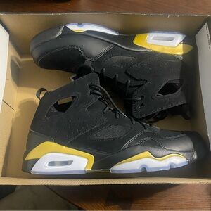 Jordan FLTCLB ‘91 Men's Metallic Black and Gold size 10.5